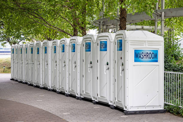 Best Porta potty rental near me  in Winfield, MO